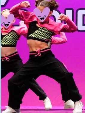 MC Revolution hip hop costume
